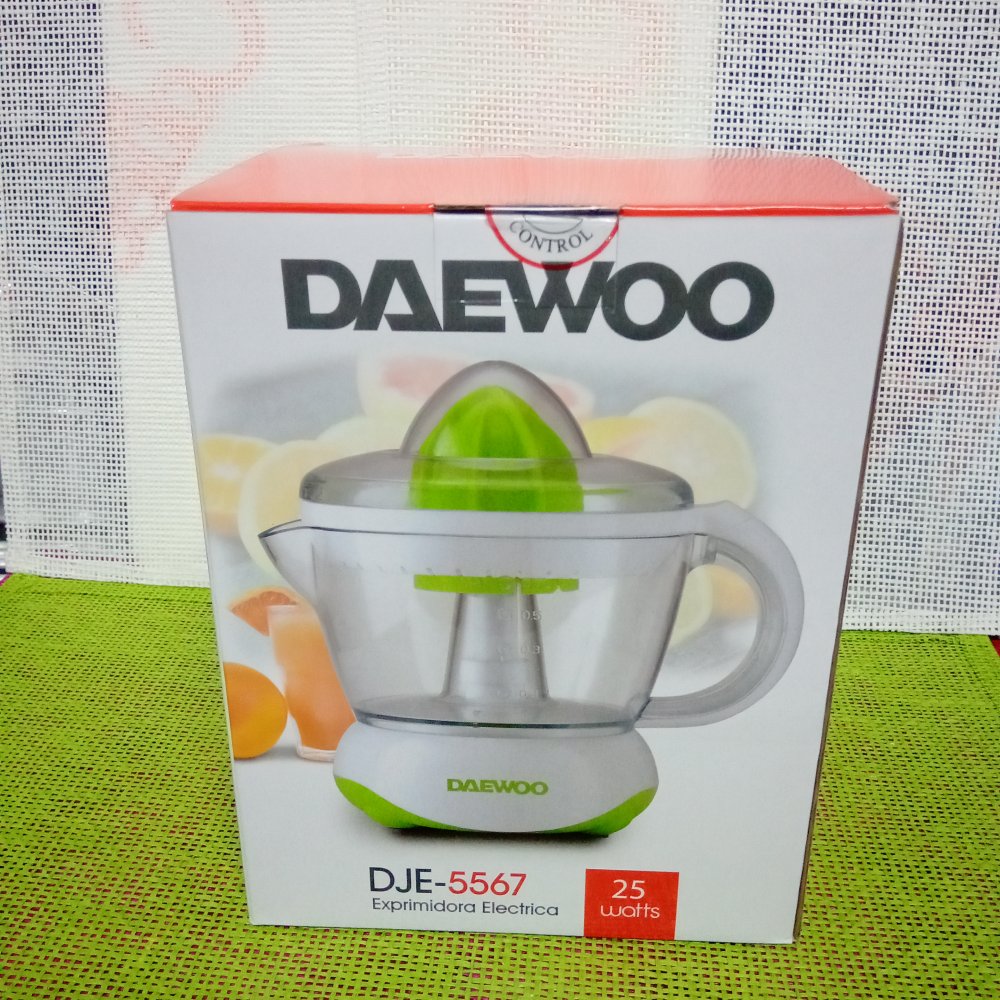 exprimidor-de-jugo-daewoo-dje5567-0