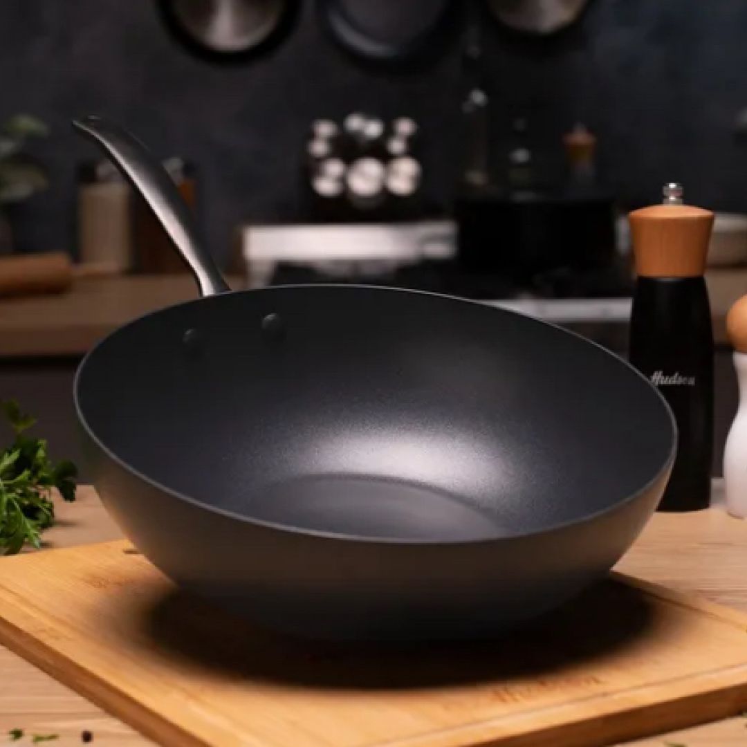 wok-28-hudson-total-black--4376